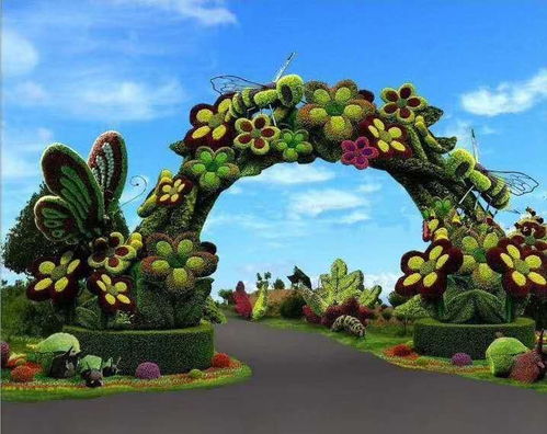 逼真孔雀開屏五色草造型定制價格與四川廠家自產(chǎn)自銷代理服務